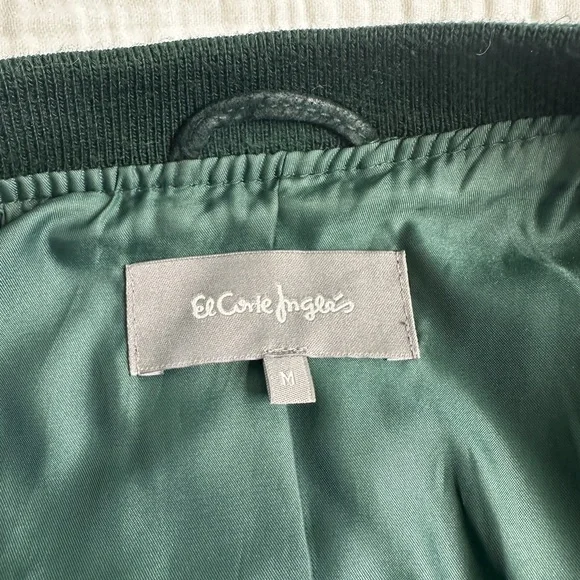 Luxe Emerald Green Suede Bomber Jacket – Streetwear Essential - Picture 5 of 8